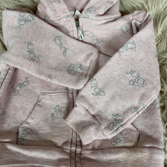 Baby Juicy Couture Sweat Suit - Picture 6 of 7